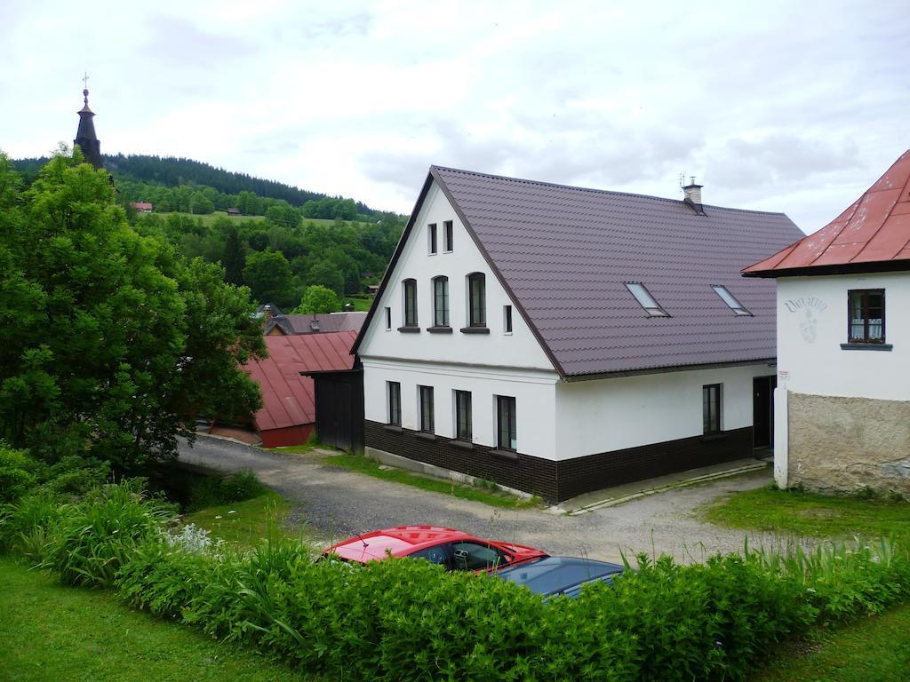 Penzion Pod Studenovem Рокитніце-над-Їзероу Екстер'єр фото